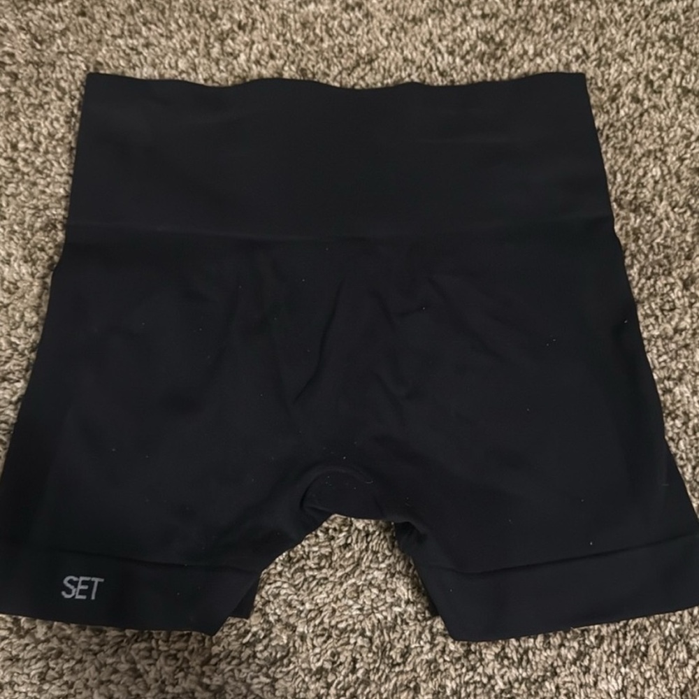 SET active shorts
